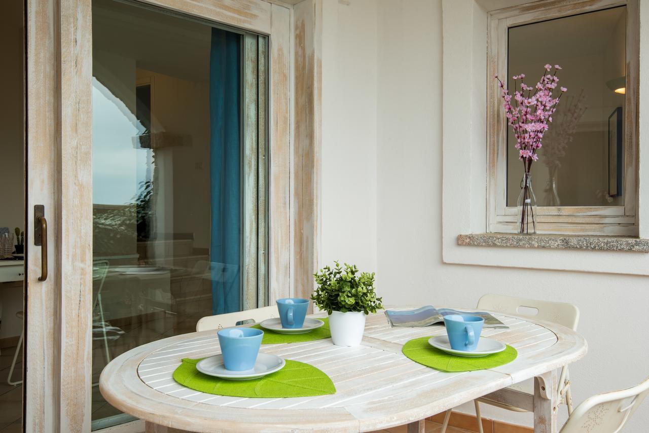Apartment In S'Abba E Sa Pedra With Pool Golfo Aranci Eksteriør bilde
